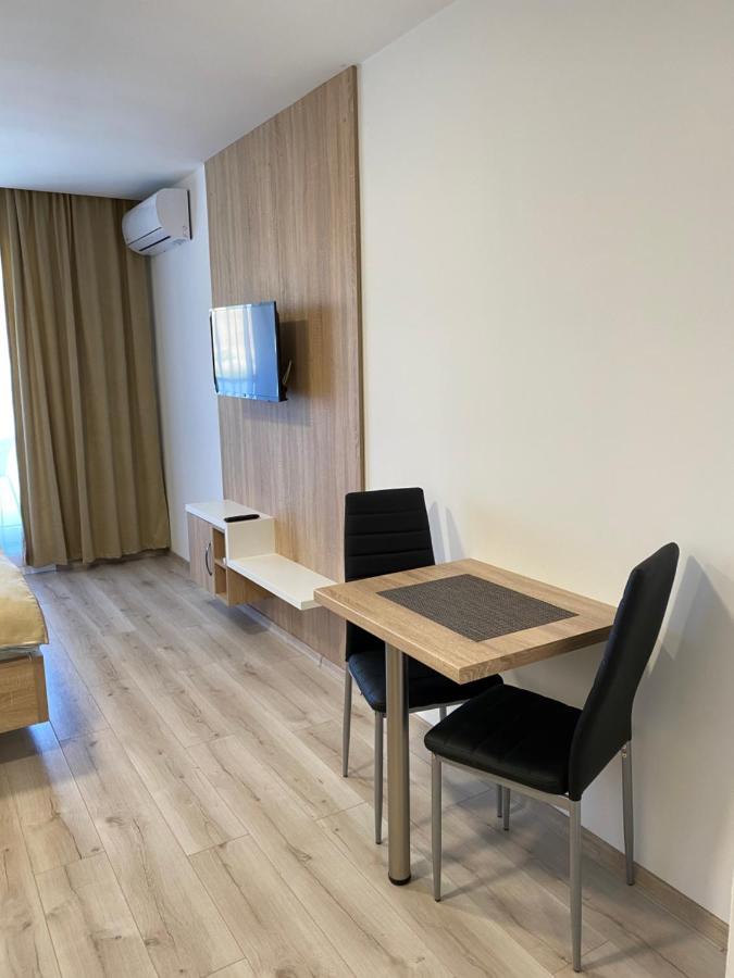 Apartman Flower Подгайська Екстер'єр фото