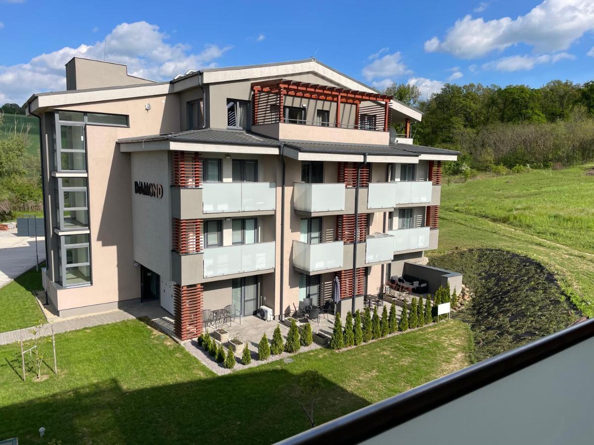 Apartman Flower Подгайська Екстер'єр фото